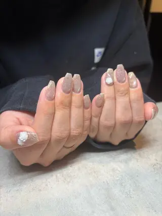 ネイル Miyu(ミユ) 【 cutill 】のネイルデザイン