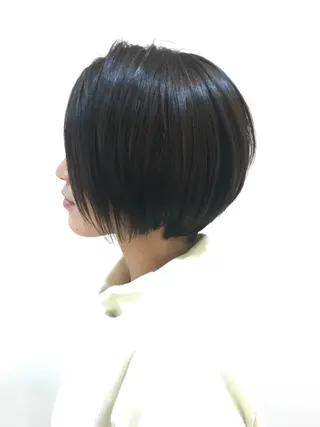 ショート カラー 湯浅 了一のヘアスタイル