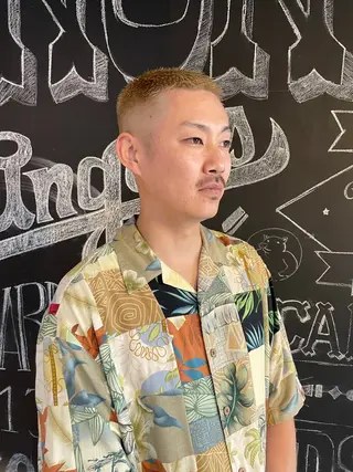 ショート メンズ 俵 知広のヘアスタイル