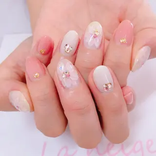 ネイル La neige* yuki 🐩🌙のネイルデザイン