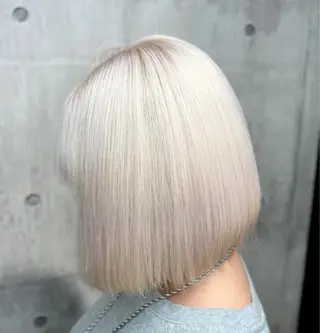 ショート カラー mimiiy梅田 中崎町ハイトーンのヘアスタイル