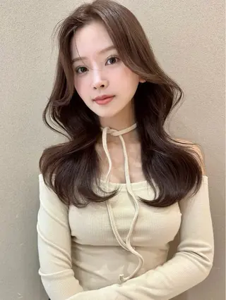セミロング カラー 興津/韓国レイヤー ダブルカラー美髪縮毛のヘアスタイル