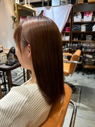 セミロング トリコヘアサロン 新井千智のヘアスタイル