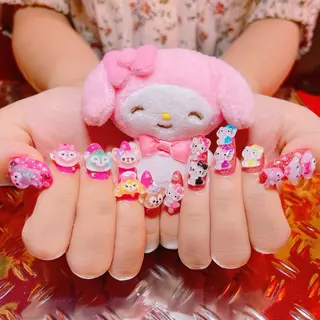 ネイル 半村 明のネイルデザイン