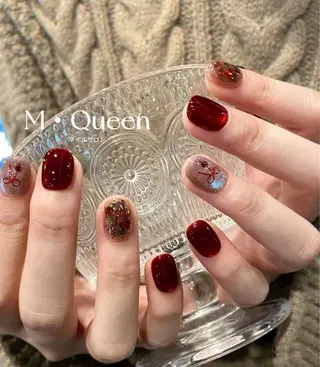 ネイル MQueen ネイルサロンマルのネイルデザイン