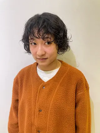 ミディアム パーマ 横田 愛梨のヘアスタイル