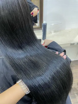 ロング 横浜🦋ハイトーン 🫐シャドウルーツのヘアスタイル