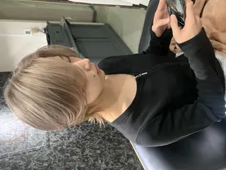 ミディアム カラー ハイライトカラーなら 川嶋宏旭 栄 矢場町のヘアスタイル