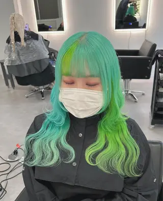 ミディアム ブリーチ&エクステ 🥀ケアカラー特化のヘアスタイル
