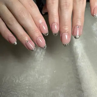 ネイル 里見 麗のネイルデザイン