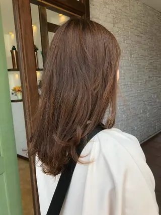 セミロング カラー 高橋 瑞季のヘアスタイル