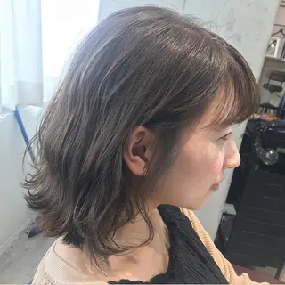 ミディアム 緑川 瑞穂のヘアスタイル
