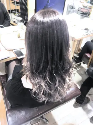 セミロング カラー パーマ ヘアアレンジ メンズ キッズ ネイル マツエク・マツパ バレイヤージュ/ 髪質改善/渡邉悟🌱のヘアスタイル