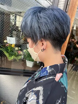 ショート カラー 平田 怜のヘアスタイル