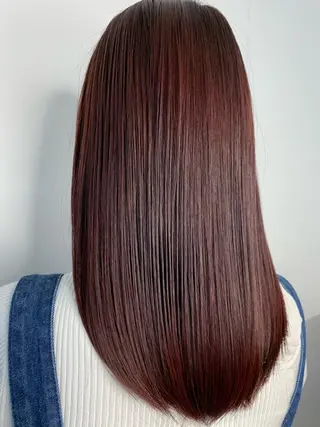 ミディアム カラー トップ スタイリストのヘアスタイル