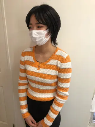 ミディアム MIOベージュカラー 柔らかいカラーのヘアスタイル