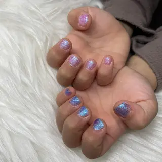 ショート see love gritterのネイルデザイン