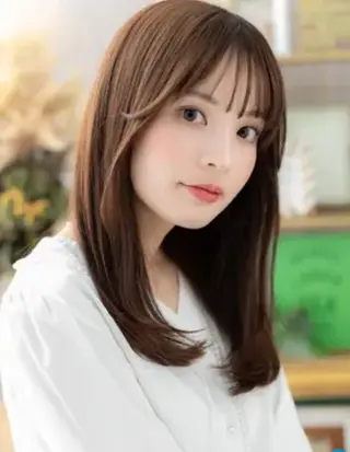 ロング カラー 星野 美桜のヘアスタイル