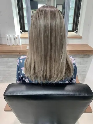 ミディアム カラー Froom🌻 村上夏菜のネイルデザイン