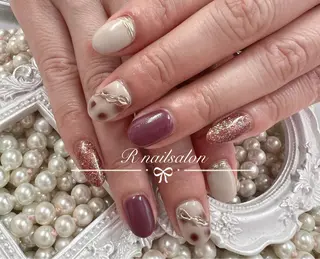 ミディアム R NAILSALONのネイルデザイン