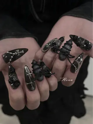 ネイル moca心斎橋店 Aina🐈⬛🤍のネイルデザイン