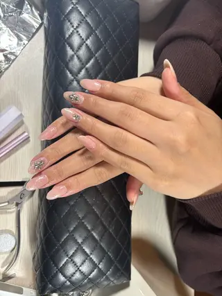 ネイル 藤井 英麗奈のネイルデザイン