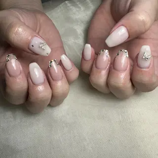 ネイル 里見 麗のネイルデザイン