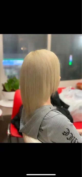 ミディアム たけい ゆうきのヘアスタイル