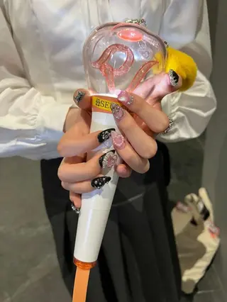 ネイル en　nail 池袋店所属・個性派🌺推しネイル 💅💞hota🐇のネイルデザイン