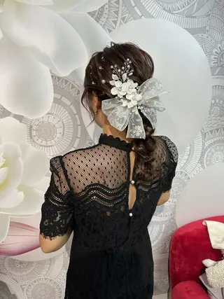 セミロング laera 佐藤のヘアスタイル