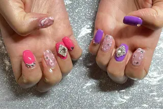 ネイル VIERU 🌈🎀💖のネイルデザイン