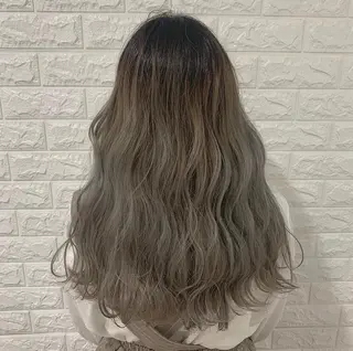 ロング カラー ⟡.·韓国ヘア*.゚ 室岡 咲希のヘアスタイル