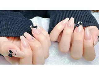 セミロング 戸井田 静香のネイルデザイン