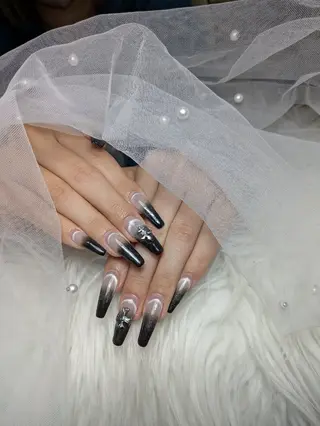 ネイル Queen Nail 研修生のネイルデザイン