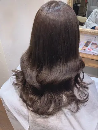 セミロング カラー 柔らか垢抜けｶﾗｰと ｶｯﾄ🫧ASUKAのヘアスタイル
