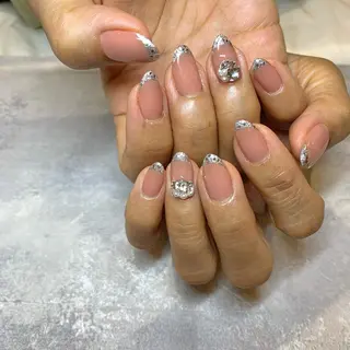 ネイル 藤原 胡桃のネイルデザイン