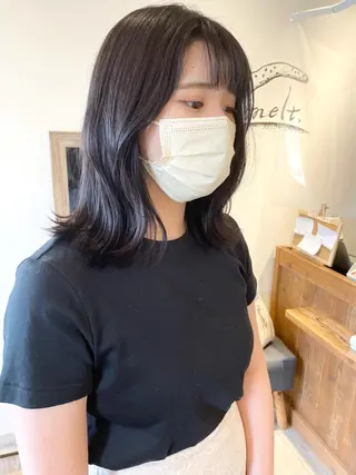 ミディアム カラー 🩰オリーブ/ ベージュ松本咲花🩰のヘアスタイル