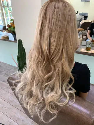 ロング カラー WEST OLAND 安藤のヘアスタイル