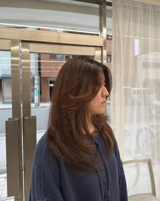 セミロング ITSUKI/海外× 韓国レイヤーのヘアスタイル
