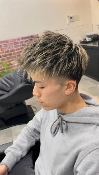 ショート カラー メンズ 💈メンズハイライト 南谷💈のヘアスタイル