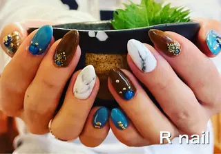 ネイル SUN&MOON REOのネイルデザイン