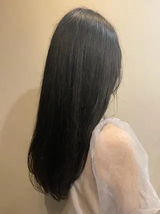 ロング ヘアアレンジ 金ウンス 髪質改善カラーのヘアスタイル