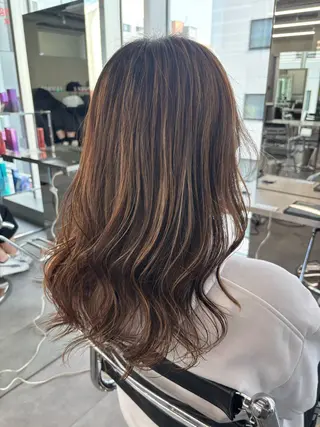 ロング 佐藤 莉子のヘアスタイル