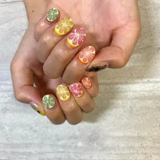 ショート カラー パーマ ヘアアレンジ メンズ キッズ ネイル マツエク・マツパ アイブロウ 今福鶴見ネイル 8(エイト)のネイルデザイン