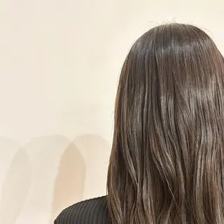 セミロング 樋富 優香のヘアスタイル