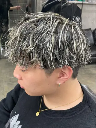 ショート カラー パーマ ヘアアレンジ メンズ 亀井隆汰/メンズ専門 パーマ特化美容師のヘアスタイル