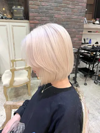ミディアム カラー 似合わせベージュ 🍯ayumi🍯のヘアスタイル