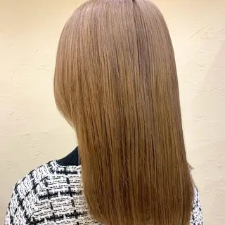 ロング ブリーチ🌈ハイトー ンカラー ✨アニカ✨のヘアスタイル