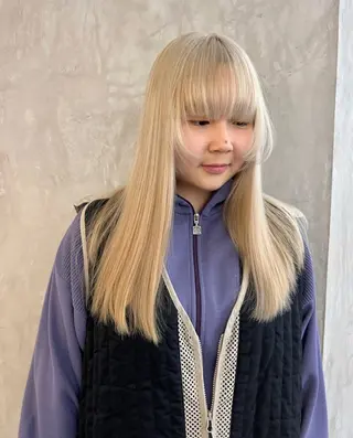 ロング カラー 大木 紗也香のヘアスタイル