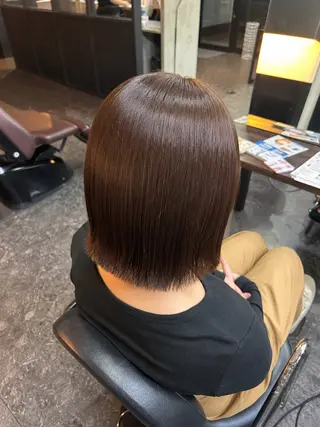 ミディアム カラー VIOLLA RENAのヘアスタイル